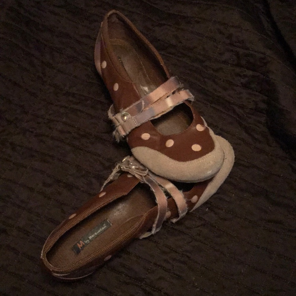 Flats - Picture 2 of 3